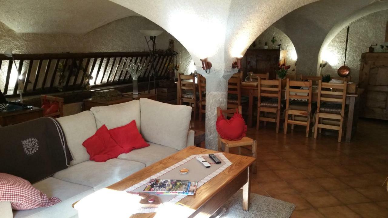 Chez Annie & Marcel Bed & Breakfast Le Monetier-les-Bains Exterior photo